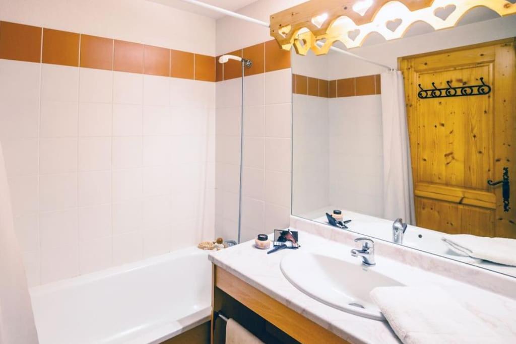 Appartement Rez-De-Chaussee, Cosy T3 4 A 6 Pers Avec Piscines Interieure & Exterieure A Samoens En Haute-Savoie Zewnętrze zdjęcie